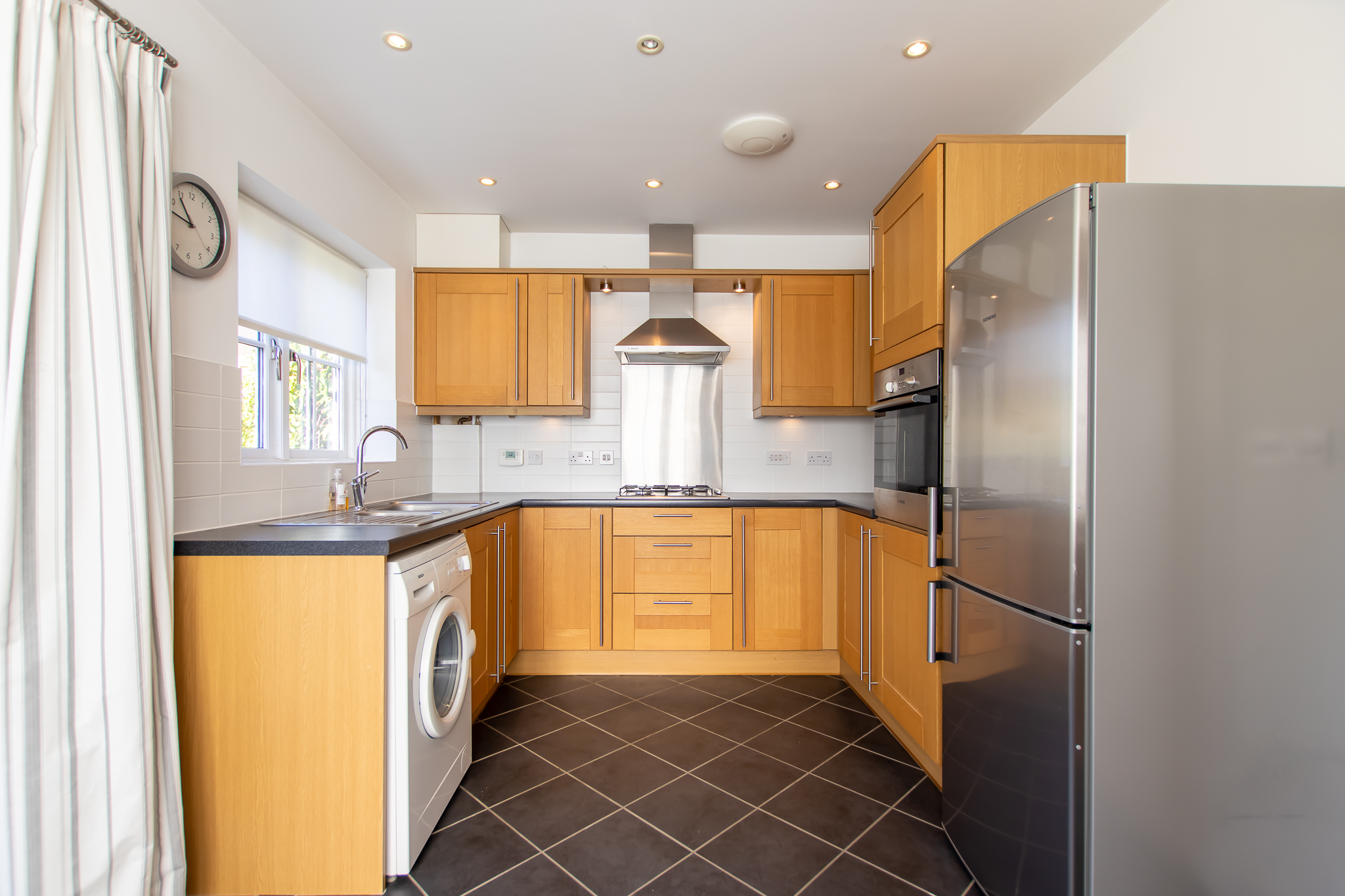 2 bed house for sale in Wealden Drive, Westhampnett  - Property Image 4