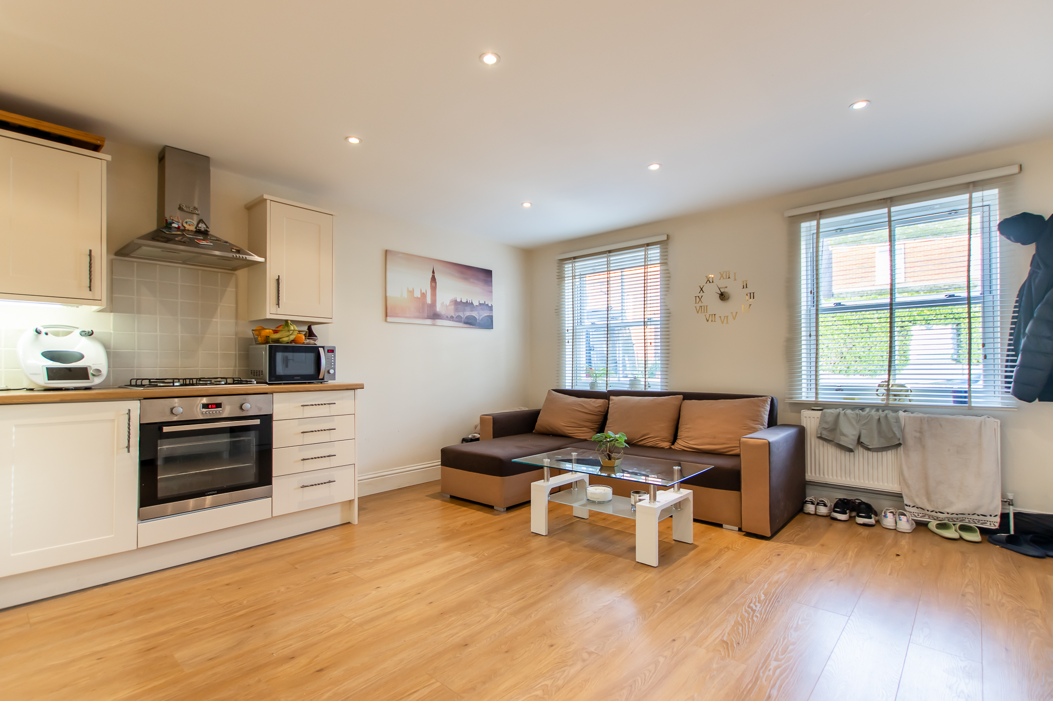 1 bed apartment for sale in The Hornet, Chichester  - Property Image 13