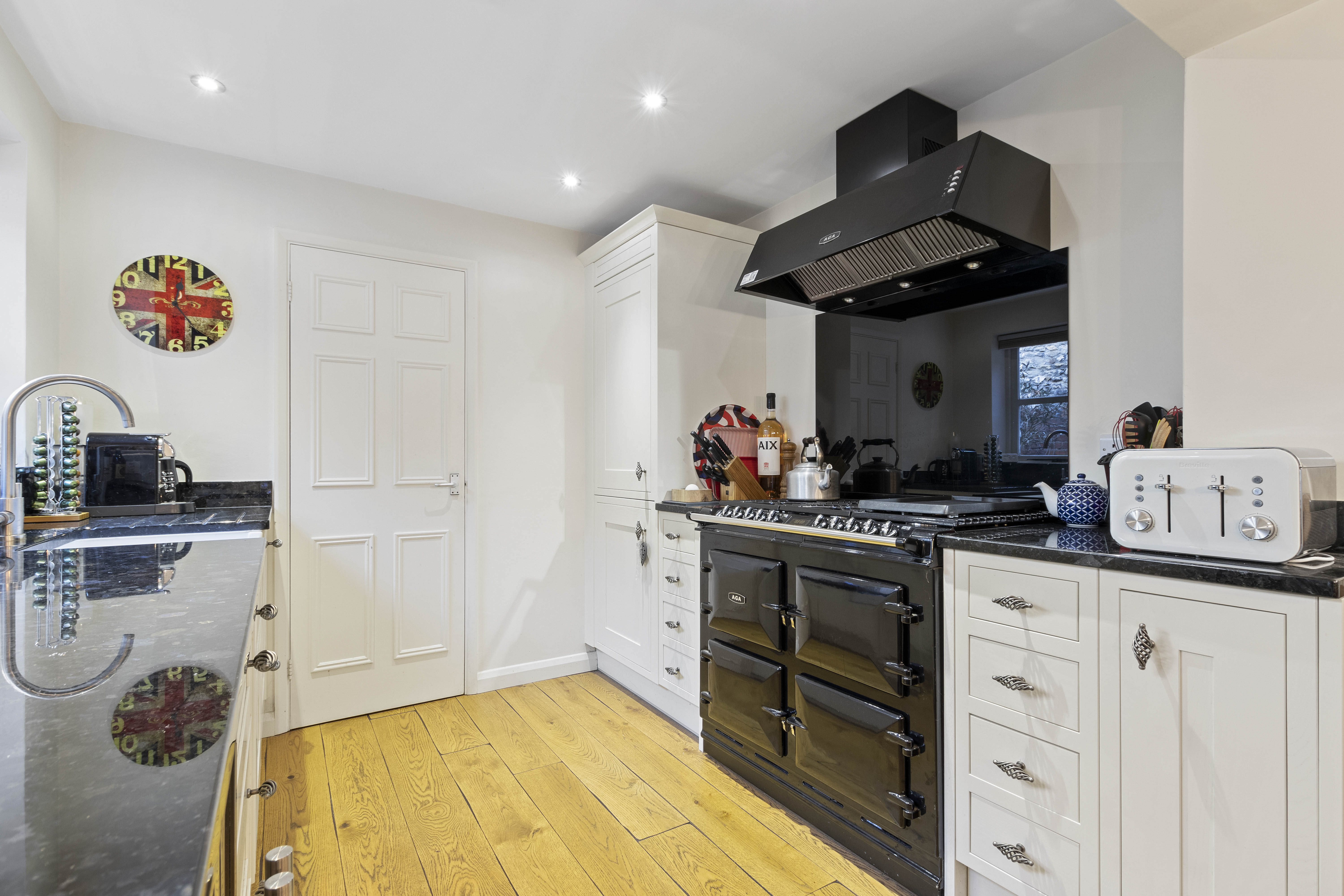 2 bed house for sale in West Pallant, Chichester  - Property Image 7