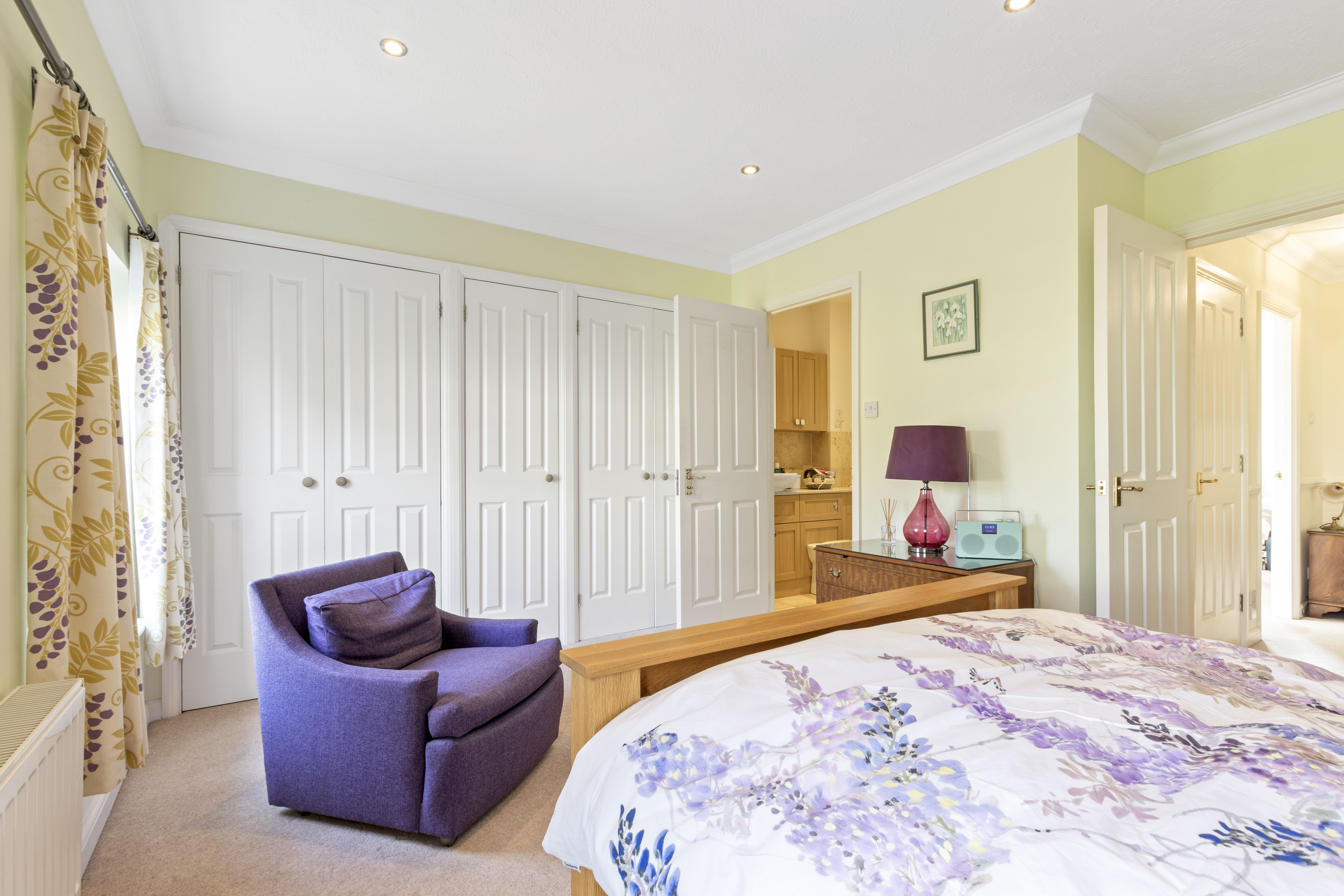 3 bed house for sale in King George Gardens, Chichester  - Property Image 8