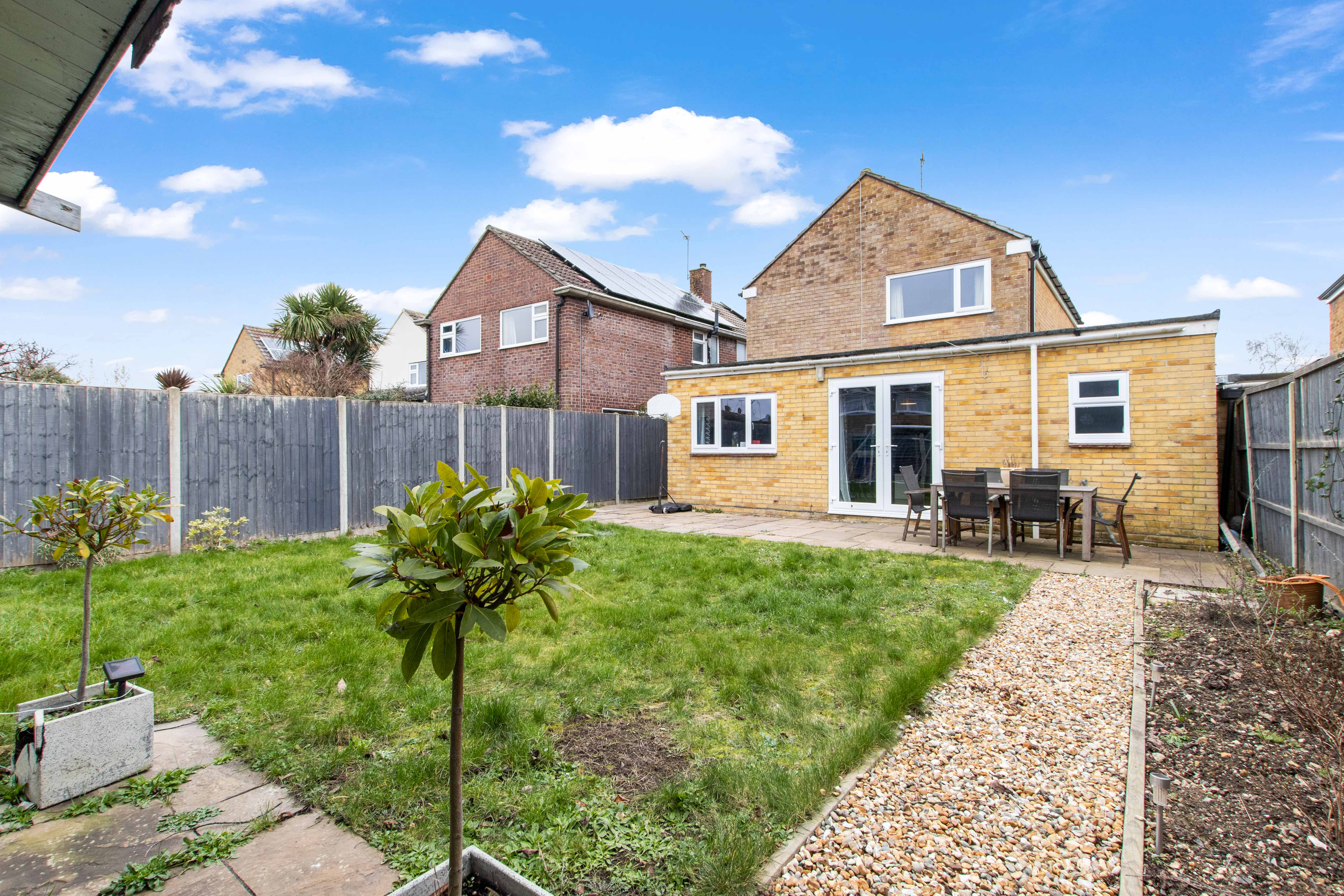 3 bed house for sale in Southfields Close, Chichester  - Property Image 10