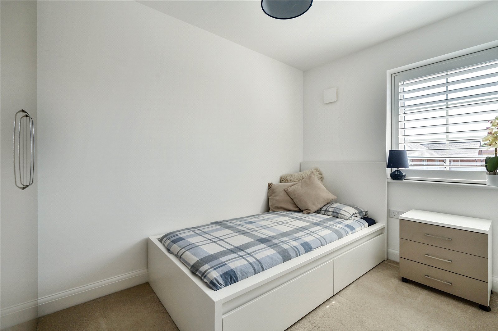 3 bed house for sale in Fairman Road, Westhampnett  - Property Image 14