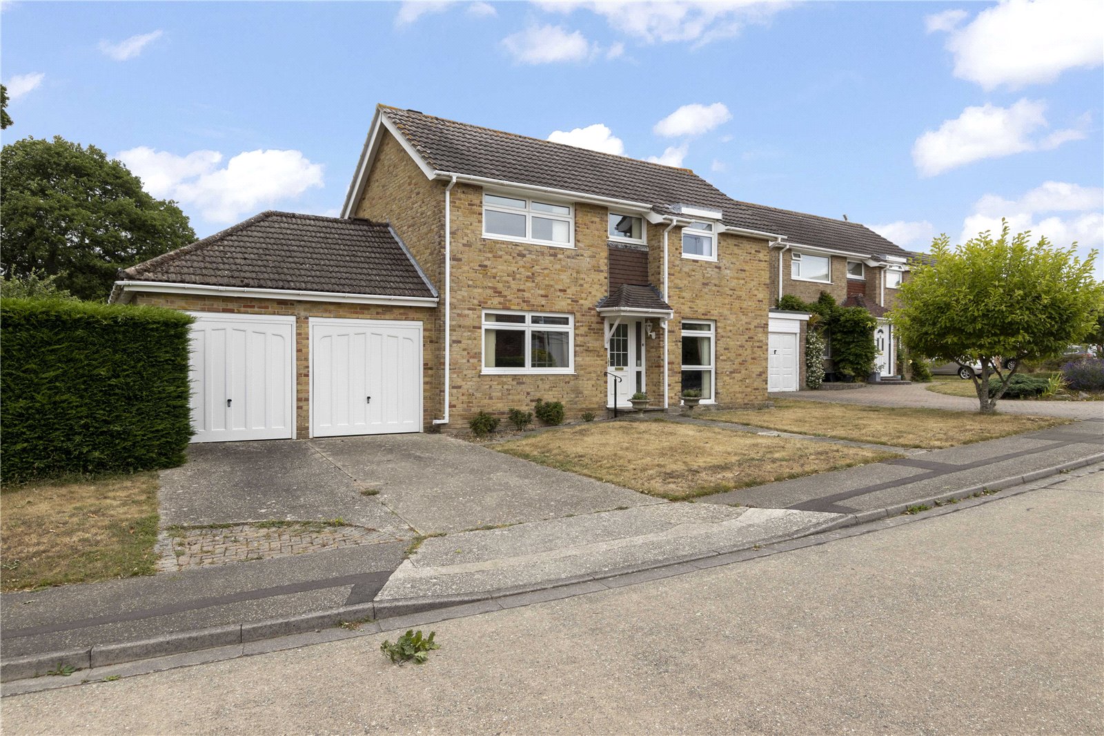 3 Bed Detached House For Sale In Guildford Place Chichester Ref 538895