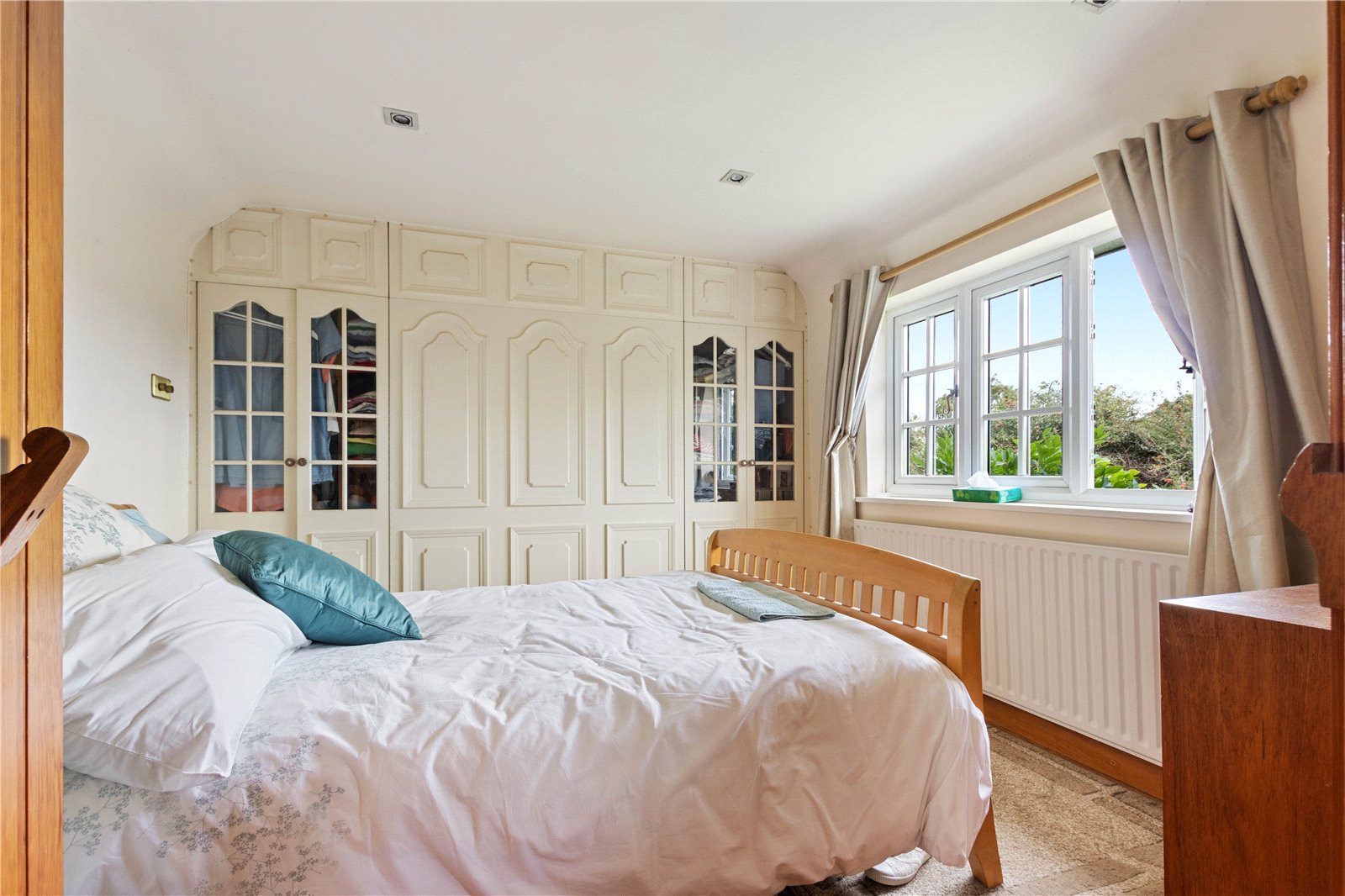 3 bed house for sale in Hunston, Chichester  - Property Image 8