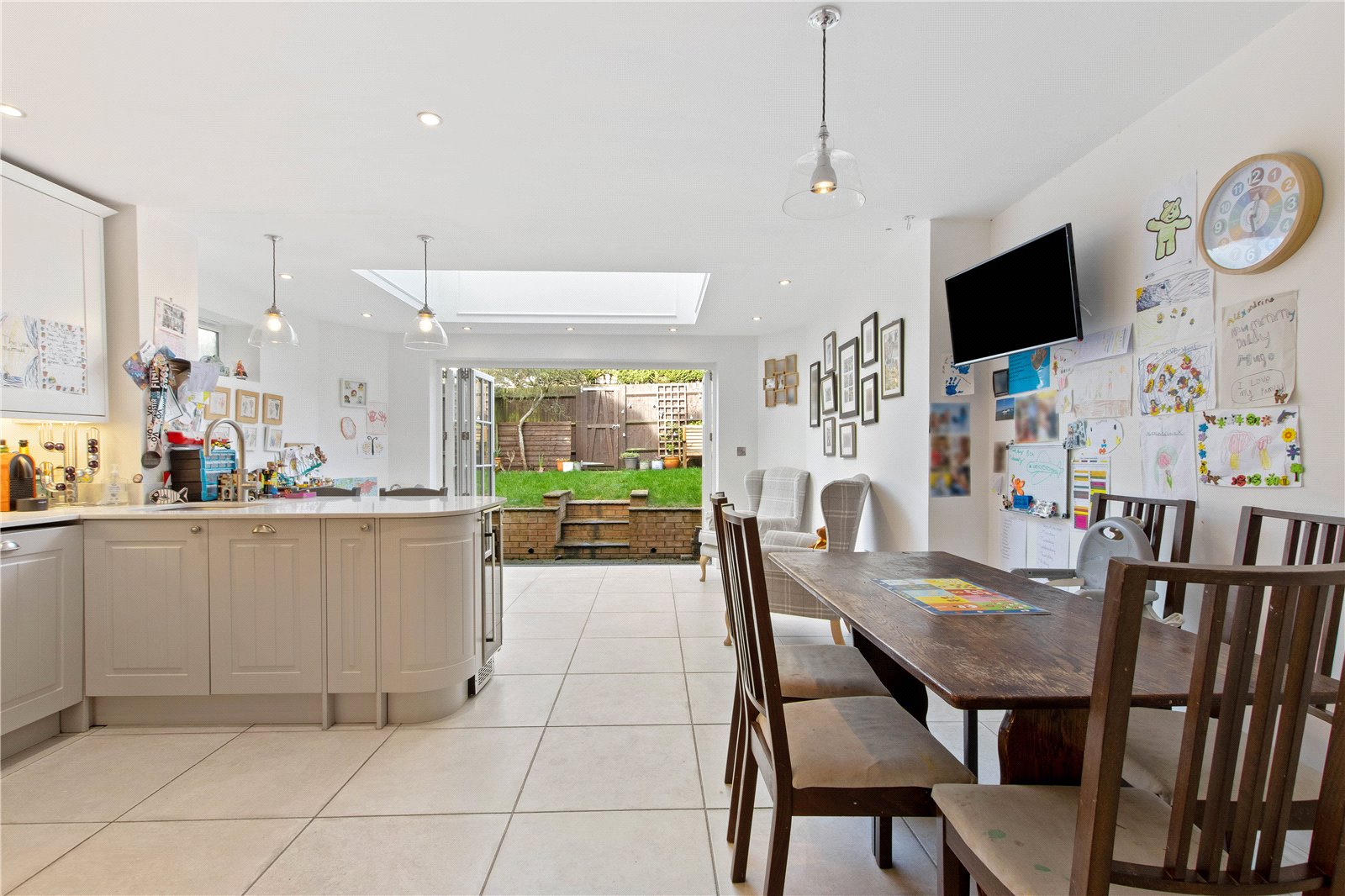 3 bed house for sale in Woodlands Lane, Chichester  - Property Image 2