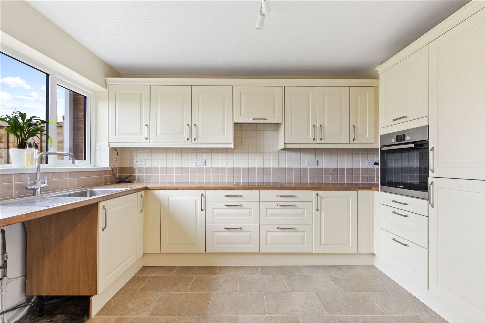 3 bed house for sale in St. Georges Drive, Chichester  - Property Image 3