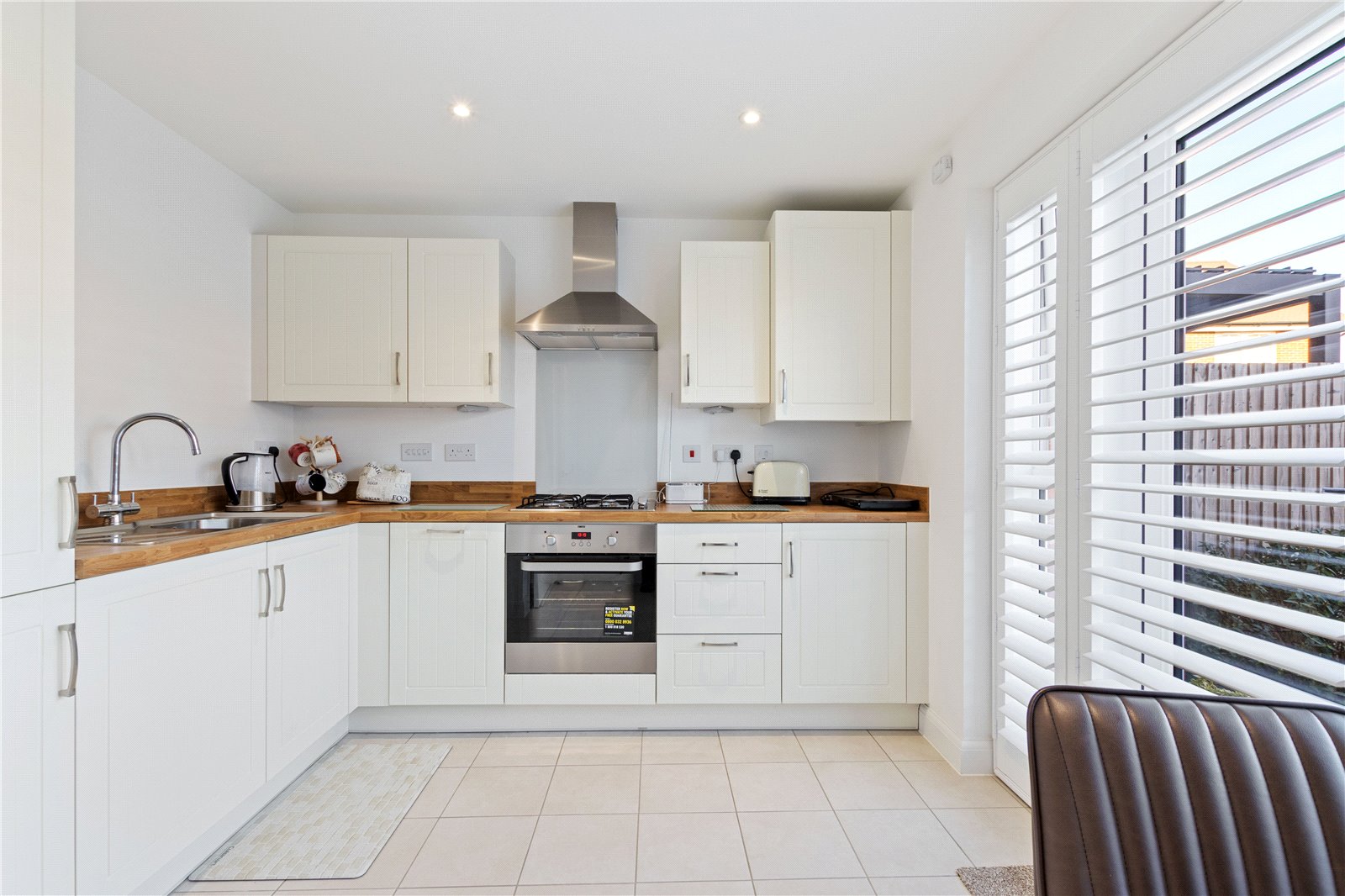 2 bed house for sale in Arundell Way, Westhampnett  - Property Image 2