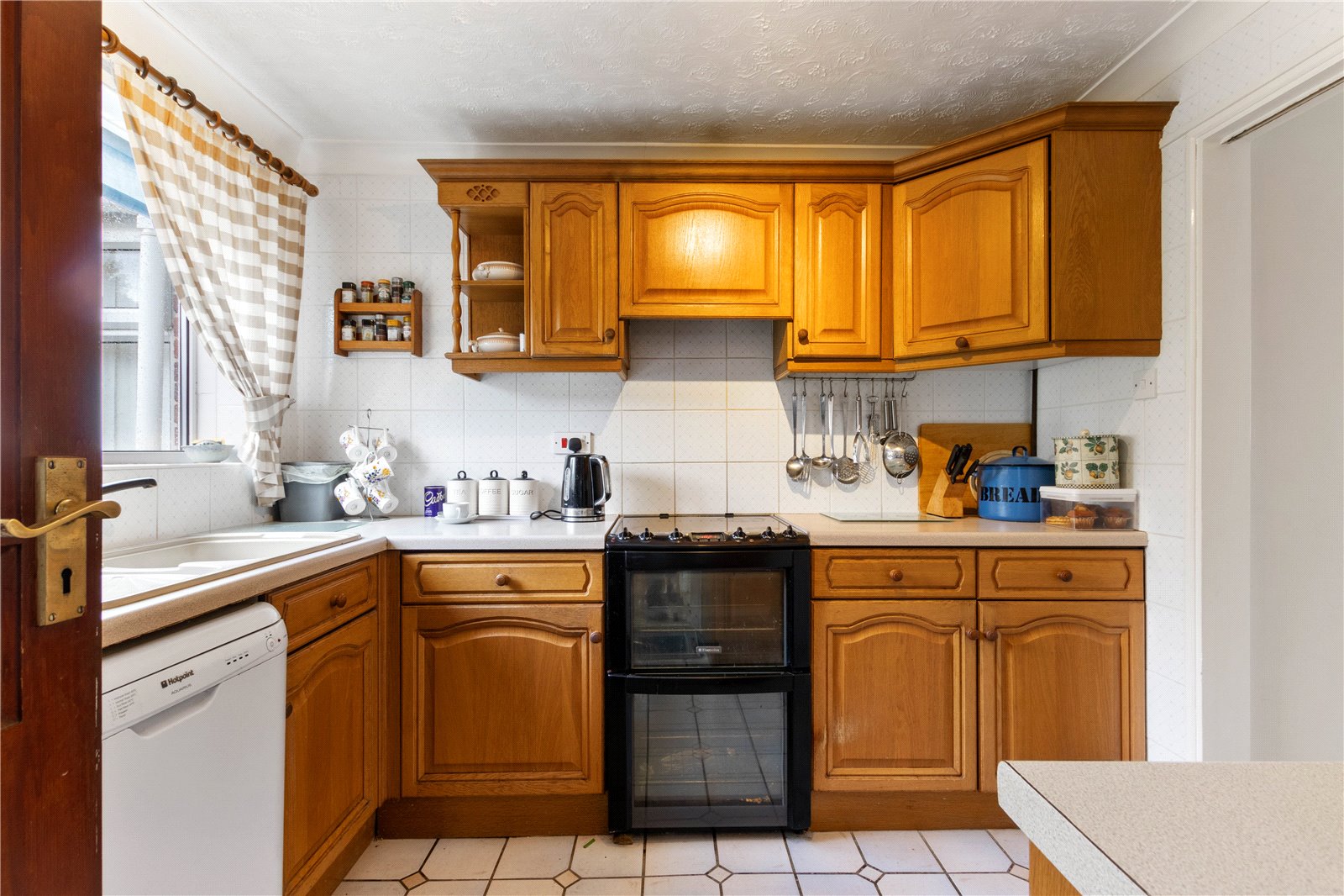 3 bed house for sale in St. Nicholas Road, Lavant  - Property Image 5