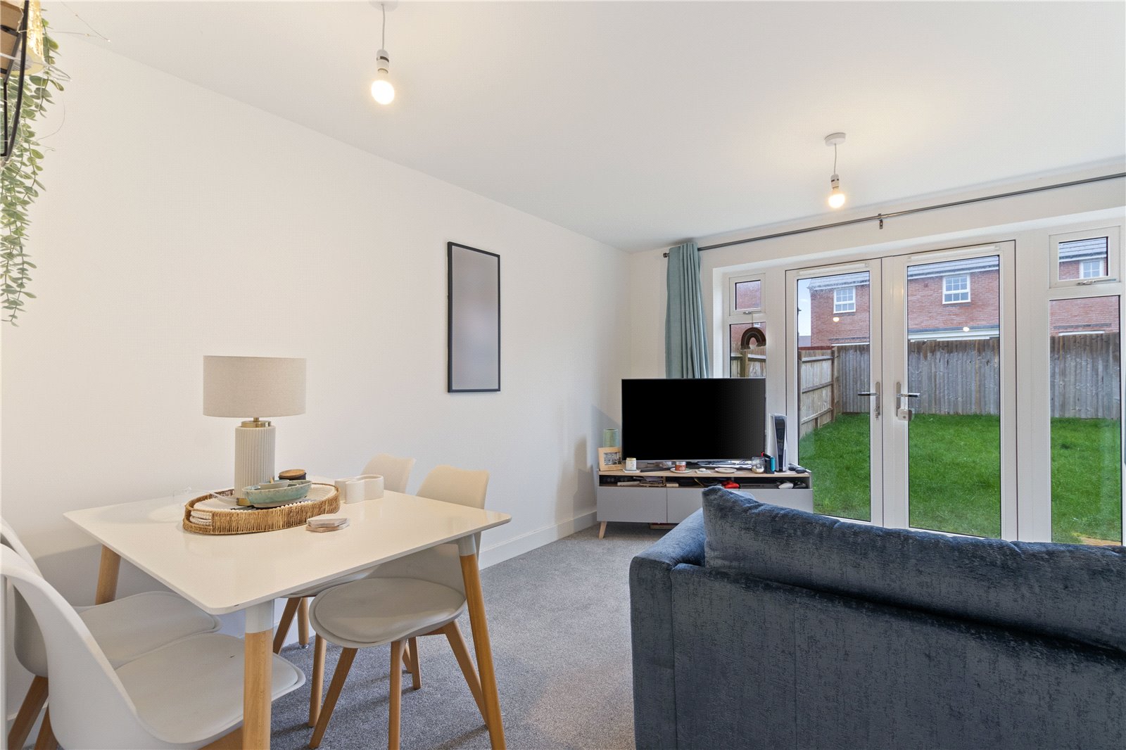 2 bed house for sale in Hill Road, Westhampnett  - Property Image 3