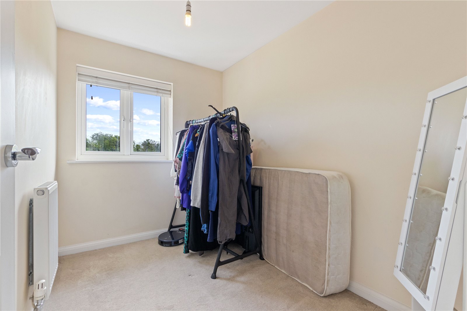 3 bed house for sale in Mill Pond Crescent, Chichester  - Property Image 9