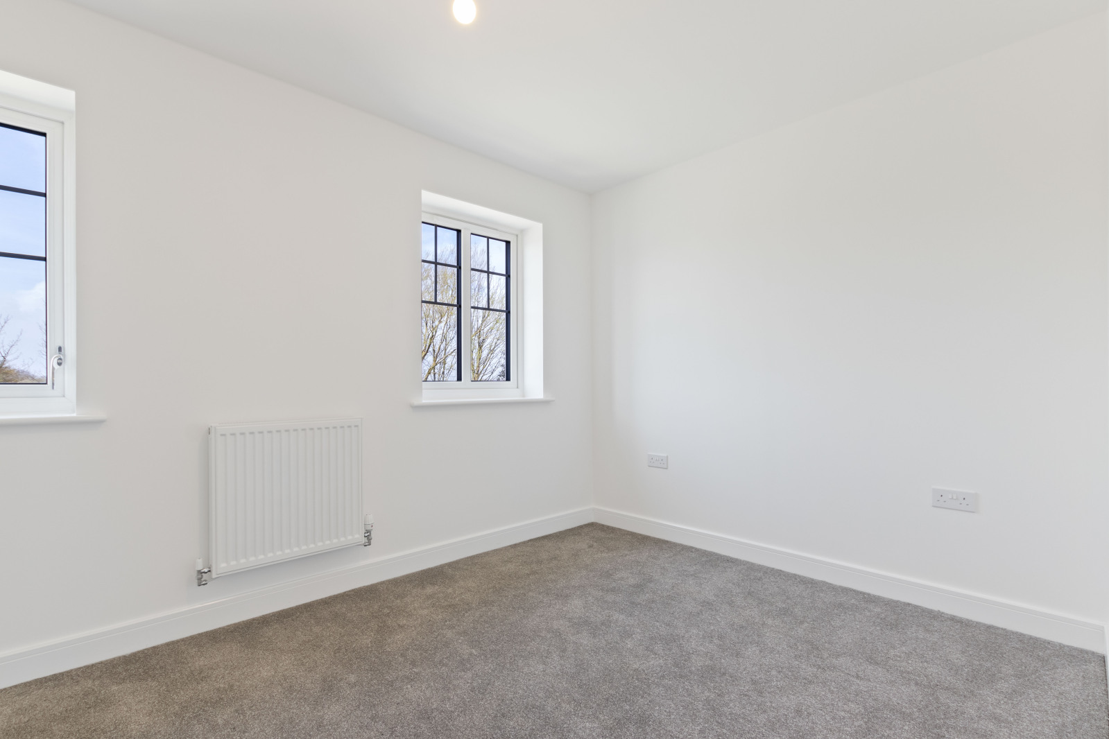 2 bed house for sale in Sefter Road, Rose Green  - Property Image 9