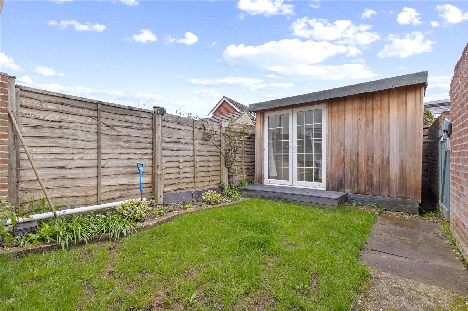 2 bed house for sale in Adelaide Road, Chichester  - Property Image 2