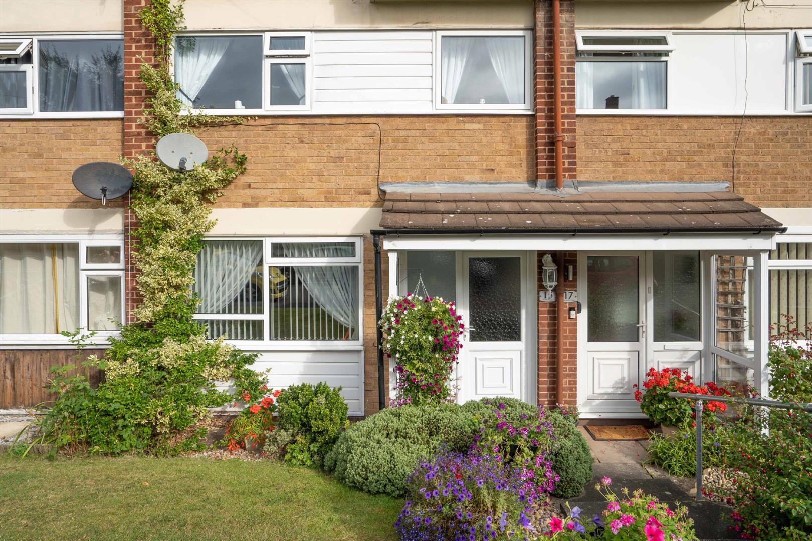 3 bed maisonette for sale in Windrush Close, Solihull 0