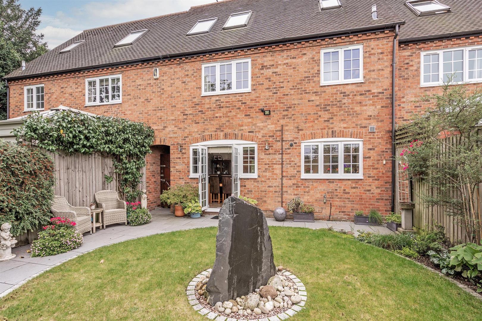 3 bed terraced house for sale in Doctors Close, Solihull  - Property Image 13