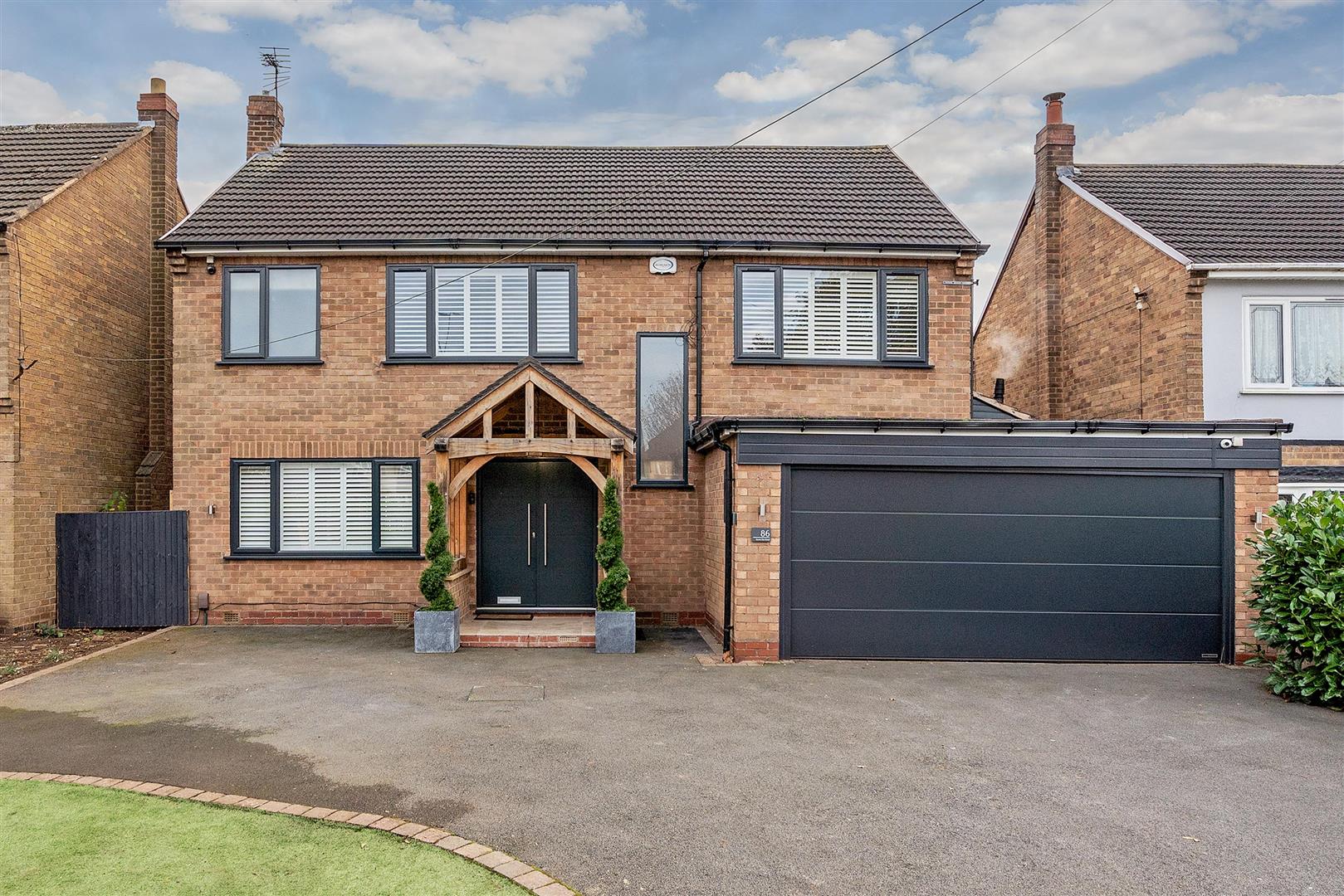 4 bed detached house for sale in Seven Star Road, Solihull 0