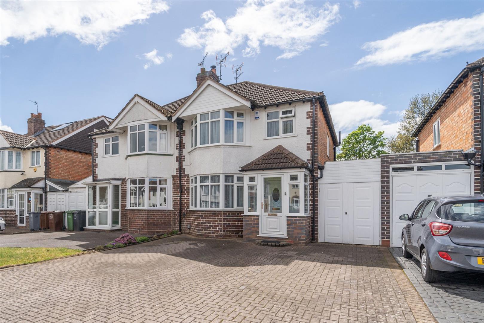 3 bed  for sale in Longmore Road, Shirley, B90 