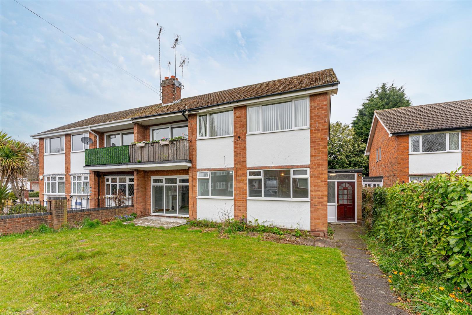3 bed maisonette for sale in Old Lode Lane, Solihull  - Property Image 1