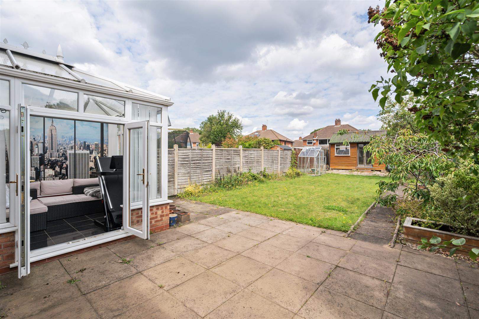 3 bed semi-detached house for sale in Henley Crescent, Solihull  - Property Image 13