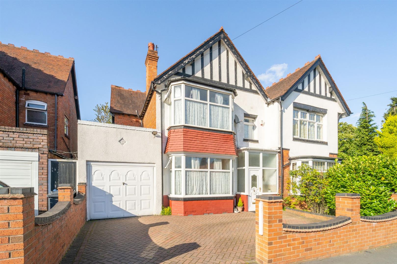4 bed semi-detached house for sale in School Road, Hall Green  - Property Image 1