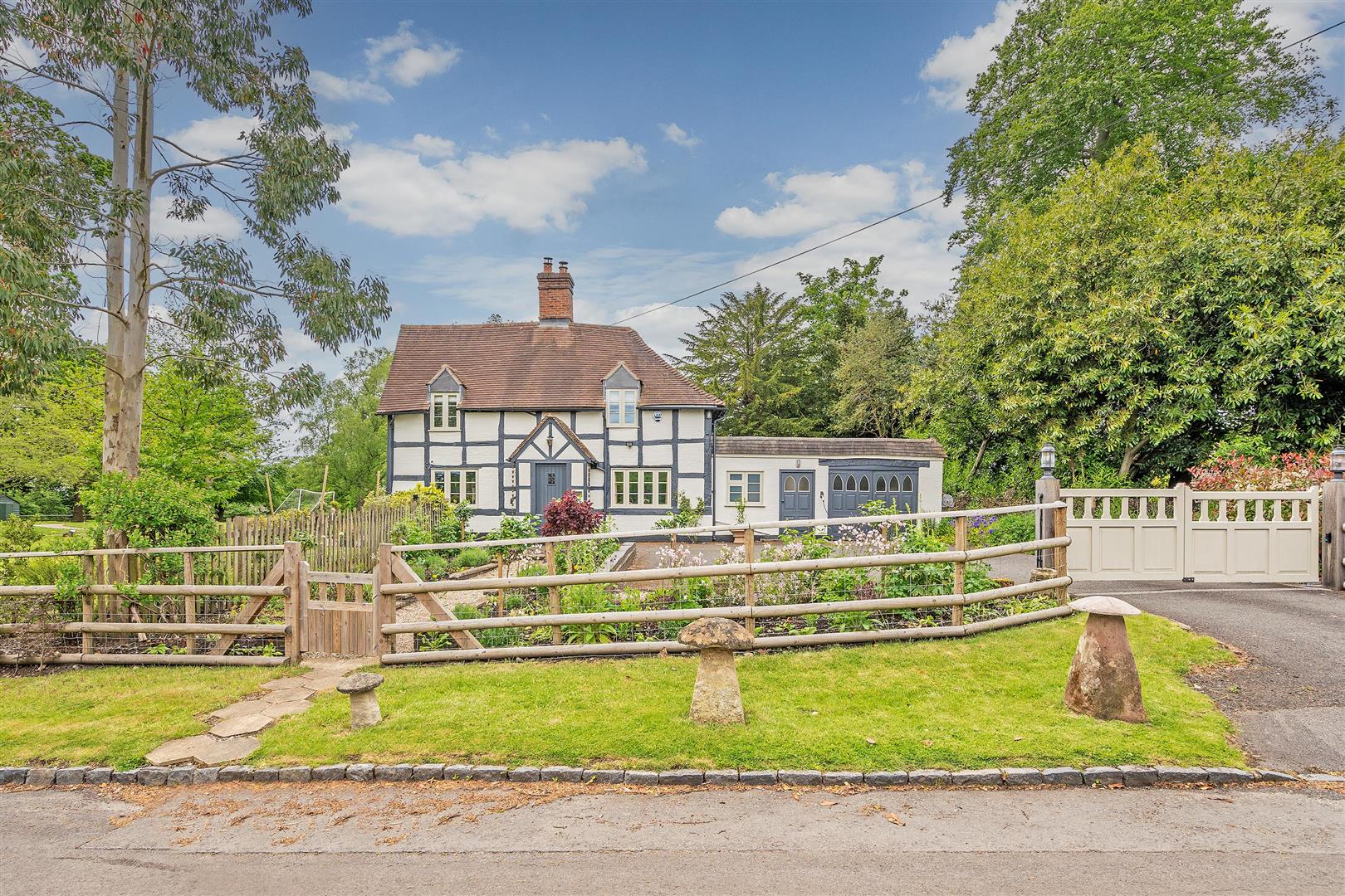 3 bed cottage for sale in Church Lane, Solihull  - Property Image 1