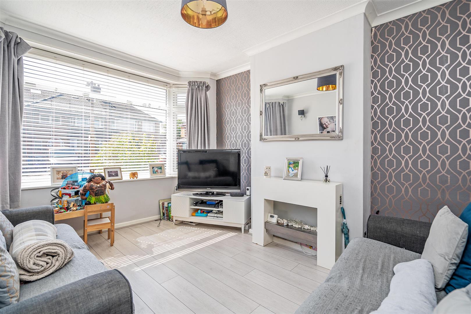 3 bed semi-detached house for sale in Chapel Fields Road, Solihull  - Property Image 3