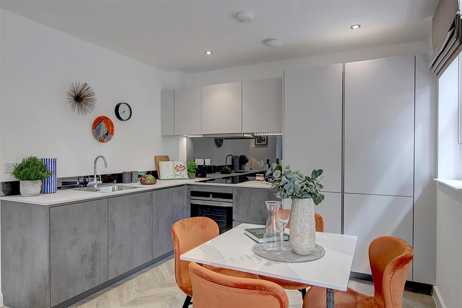 2 bed apartment for sale in Paton Grove, Birmingham  - Property Image 2