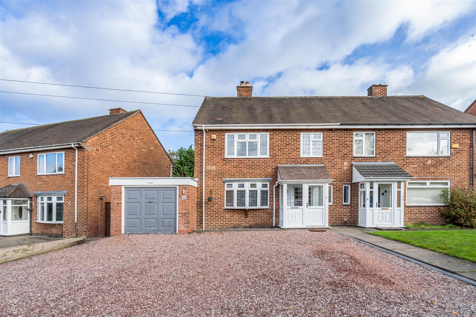 3 bed semi-detached house for sale in Stratford Road, Solihull  - Property Image 1