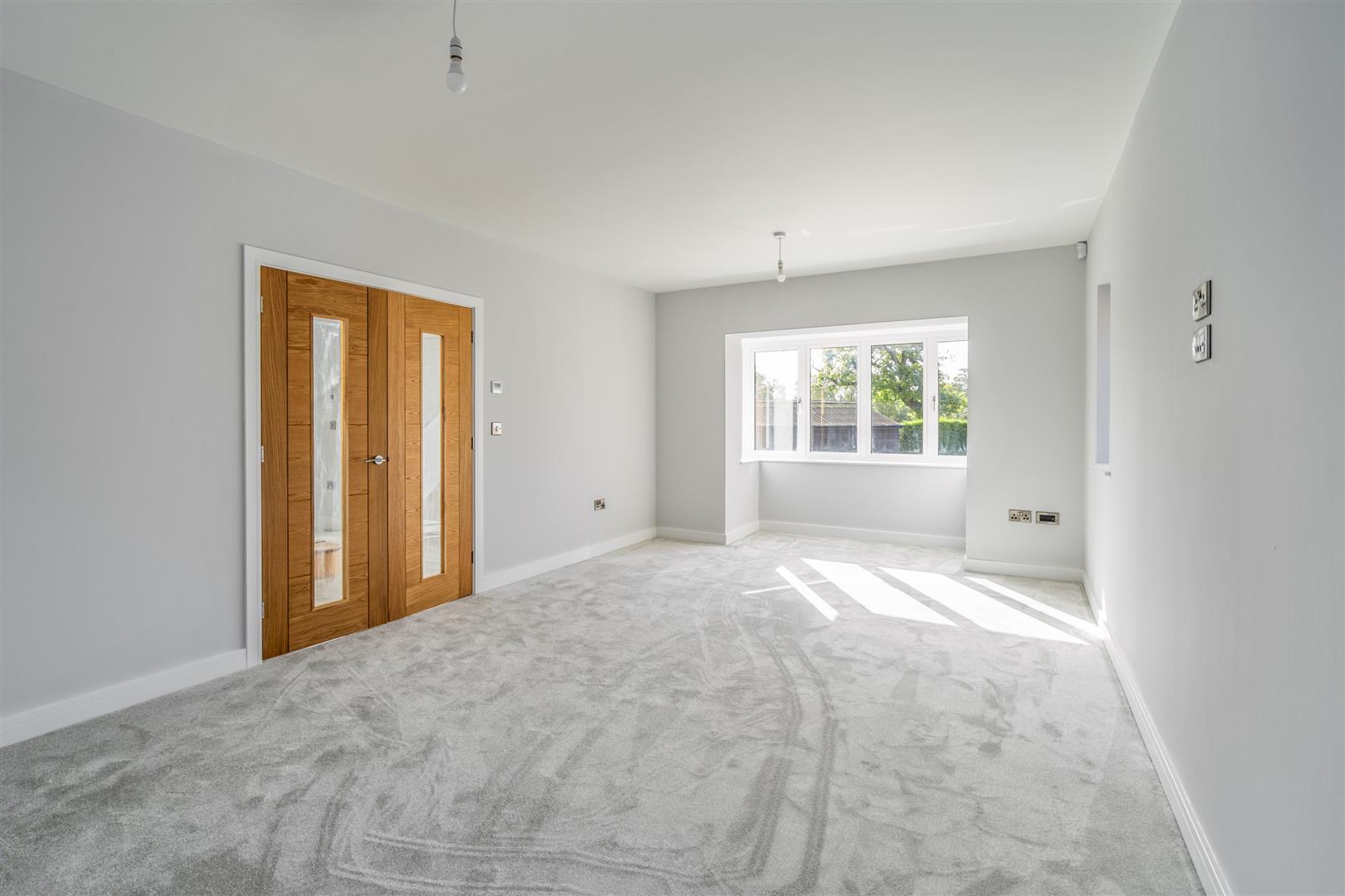 4 bed detached house for sale in Wood Lane, Earlswood  - Property Image 7