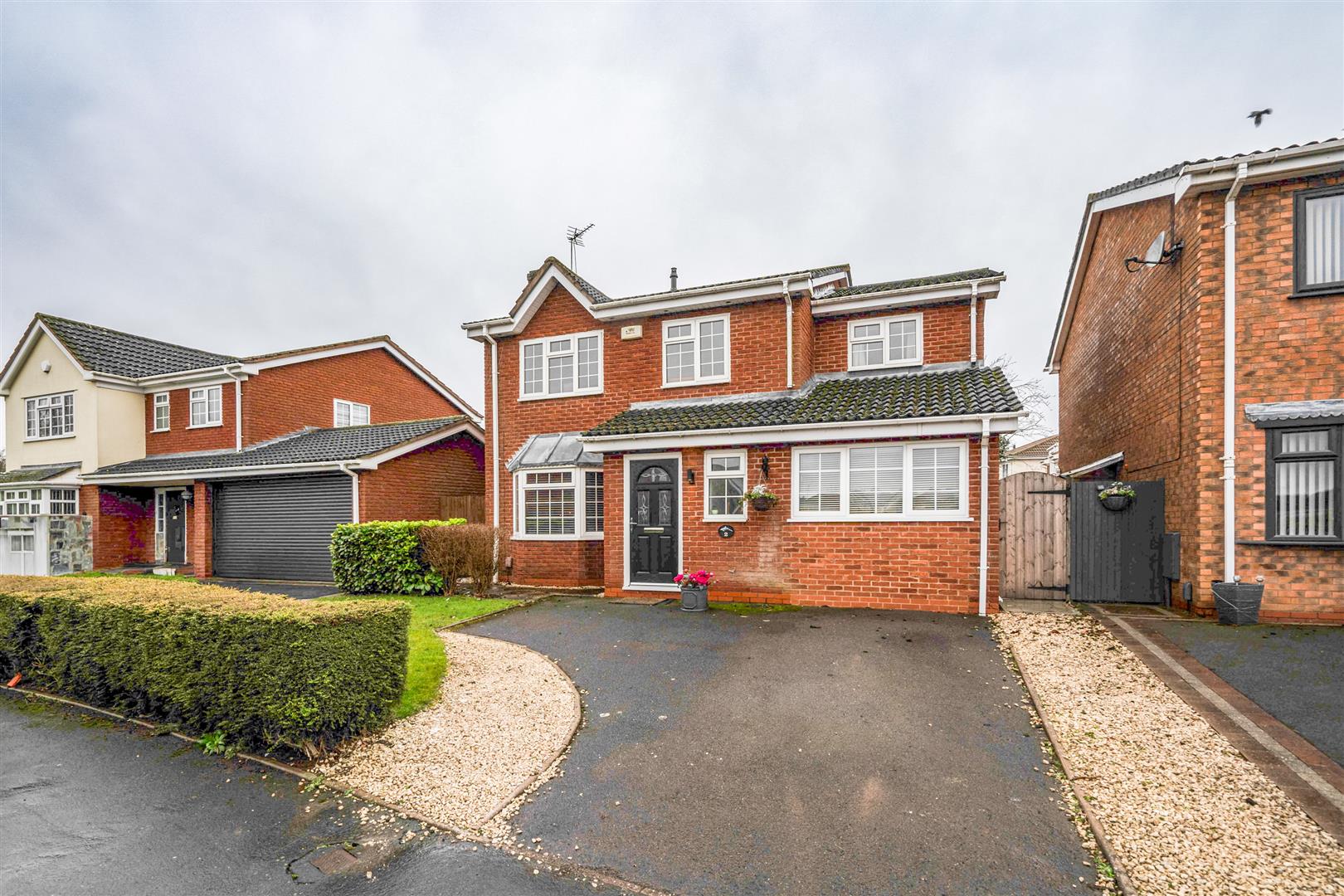 4 bed detached house for sale in Fullbrook Close, Solihull  - Property Image 16