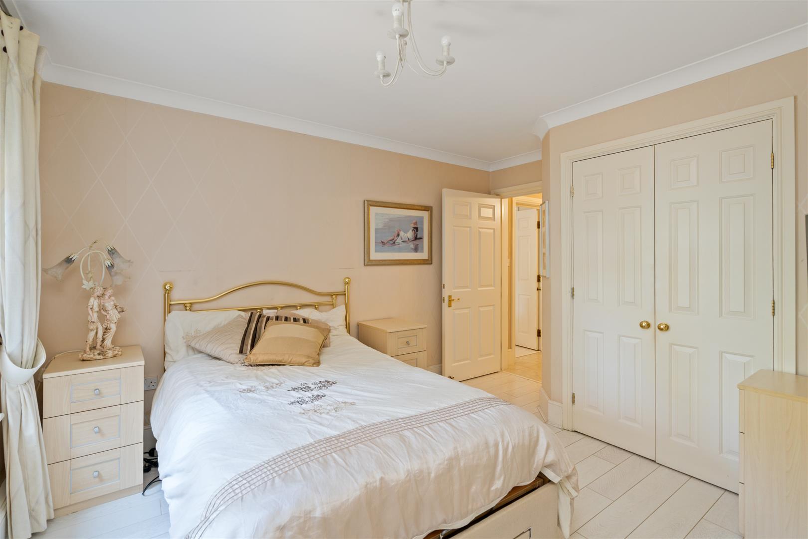 2 bed flat for sale in St. Bernards Road, Solihull  - Property Image 9