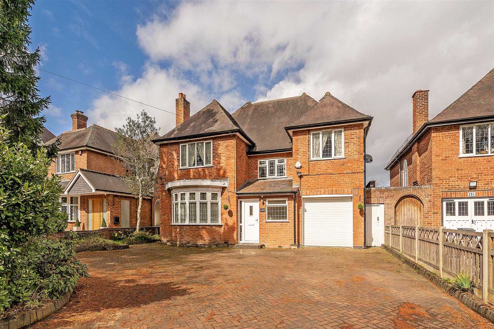 5 bed detached house for sale in Streetsbrook Road, Solihull  - Property Image 1