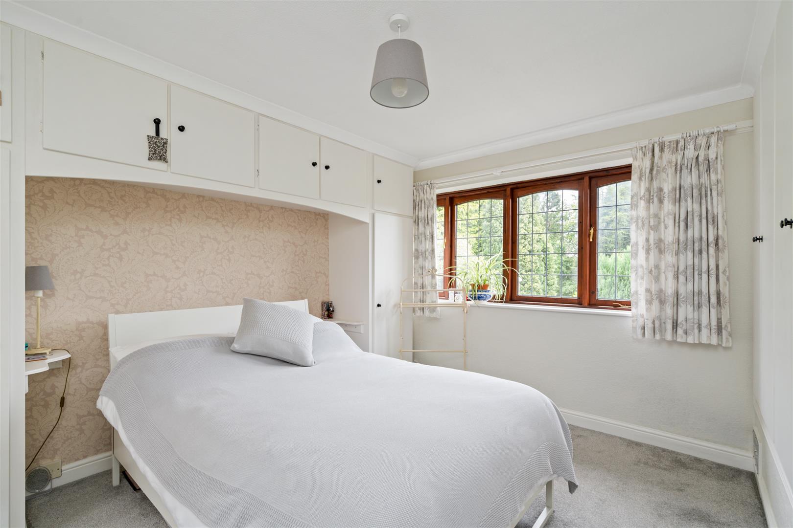 3 bed detached house for sale in Walcot Green, Dorridge  - Property Image 8