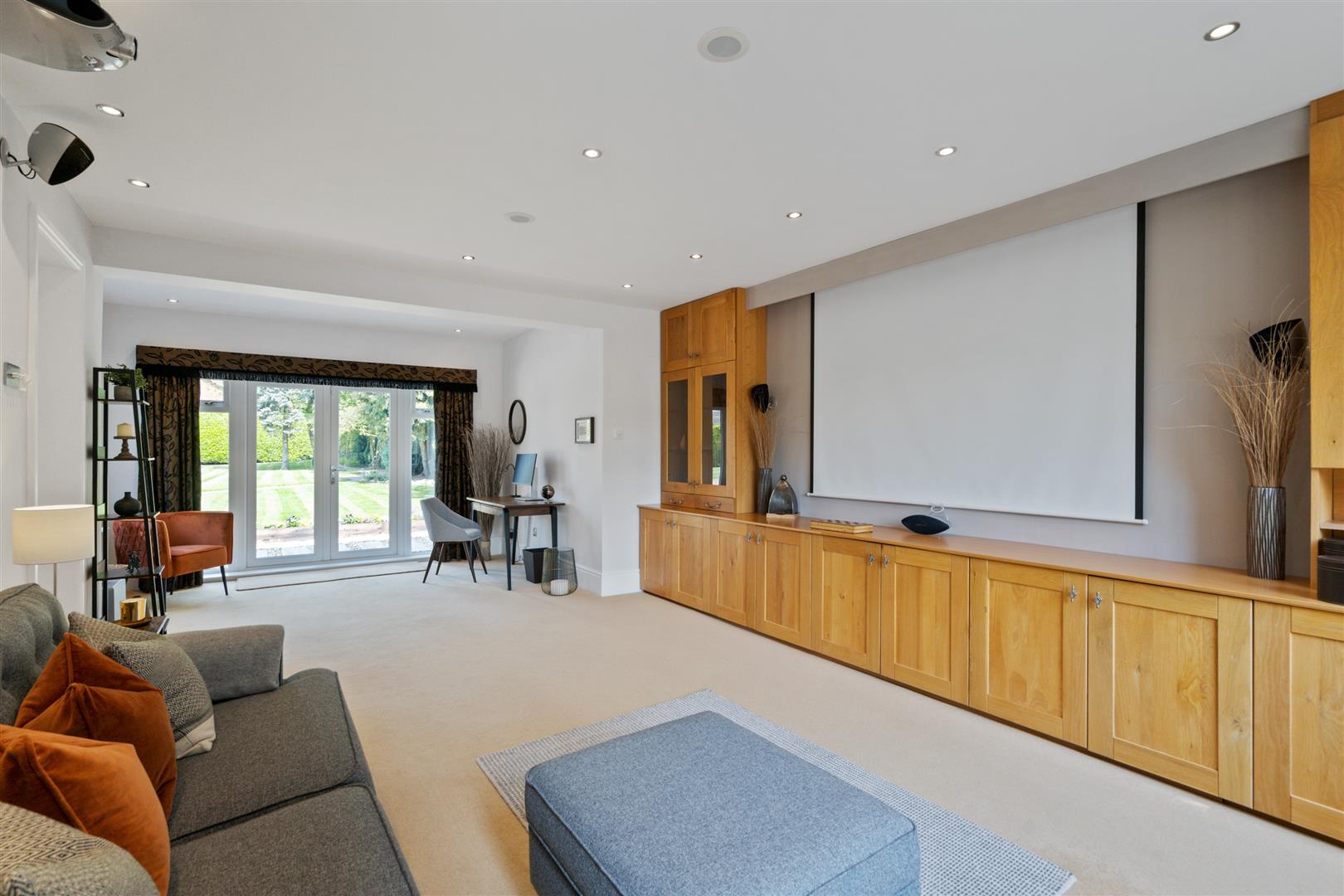 6 bed detached house for sale in Streetsbrook Road, Solihull  - Property Image 11