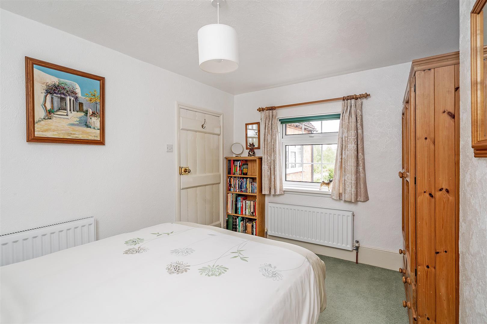 3 bed detached house for sale in Stratford Road, Hockley Heath  - Property Image 11