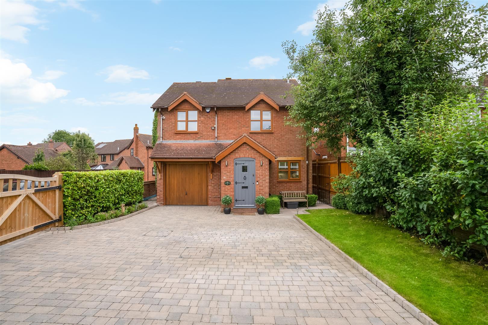 3 bed detached house for sale in Bakehouse Lane, Chadwick End  - Property Image 1