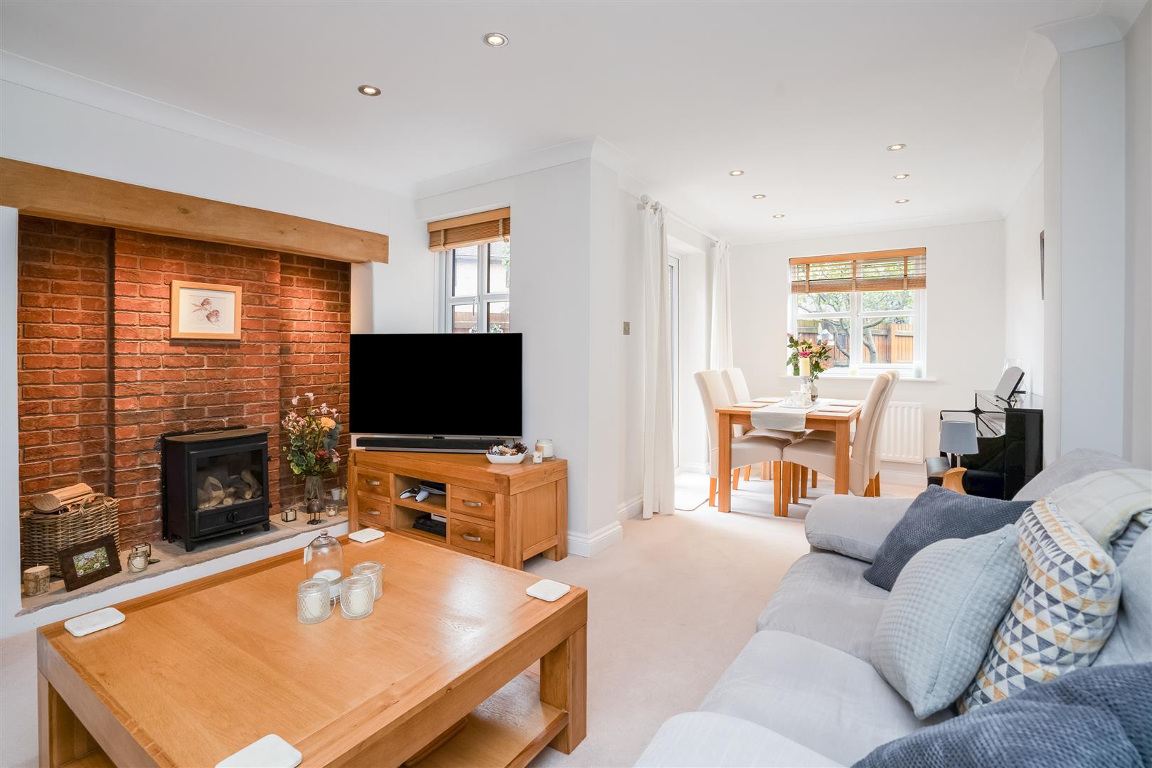 3 bed detached house for sale in Bakehouse Lane, Chadwick End  - Property Image 3