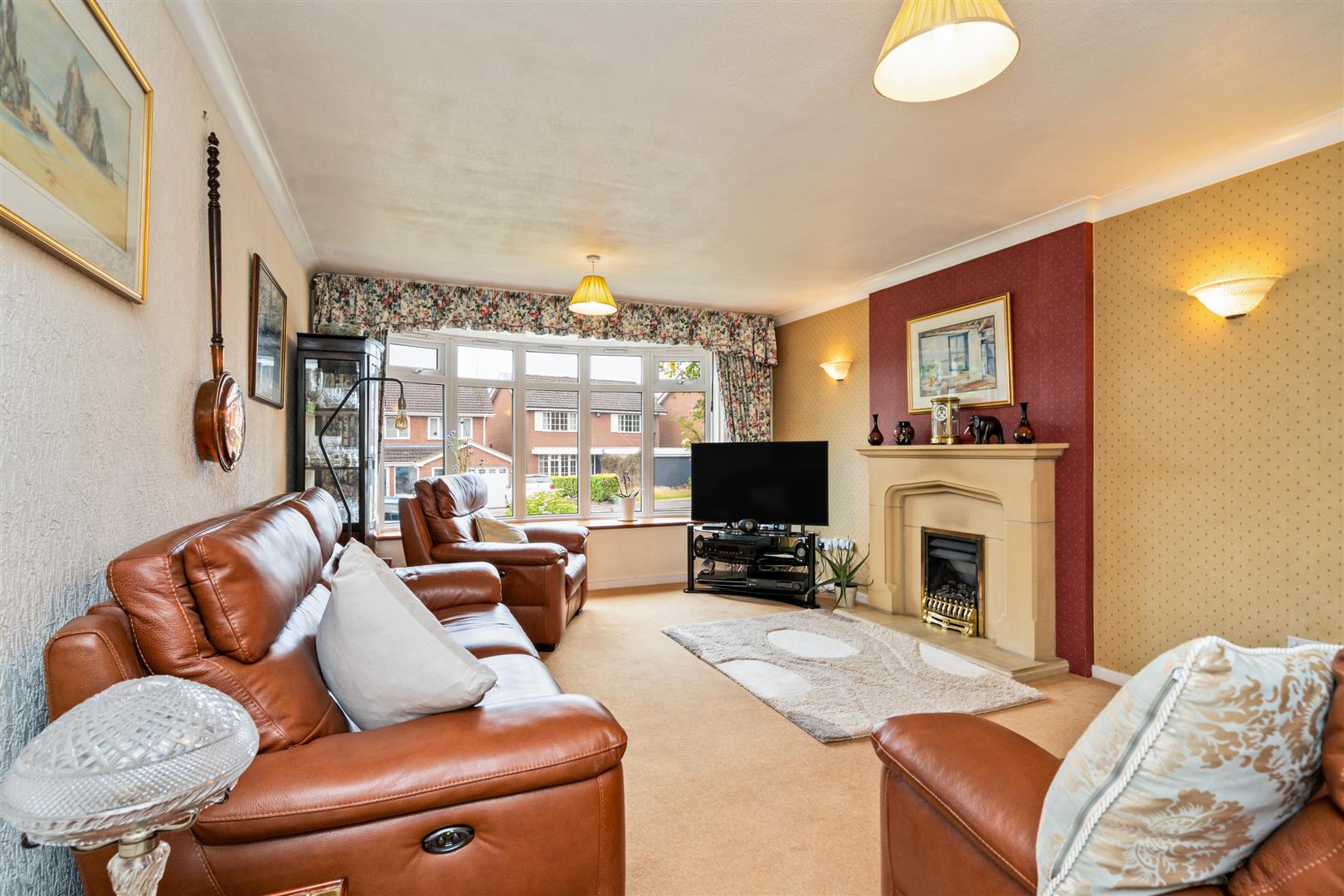 4 bed detached house for sale in Gainsborough Crescent, Knowle  - Property Image 3