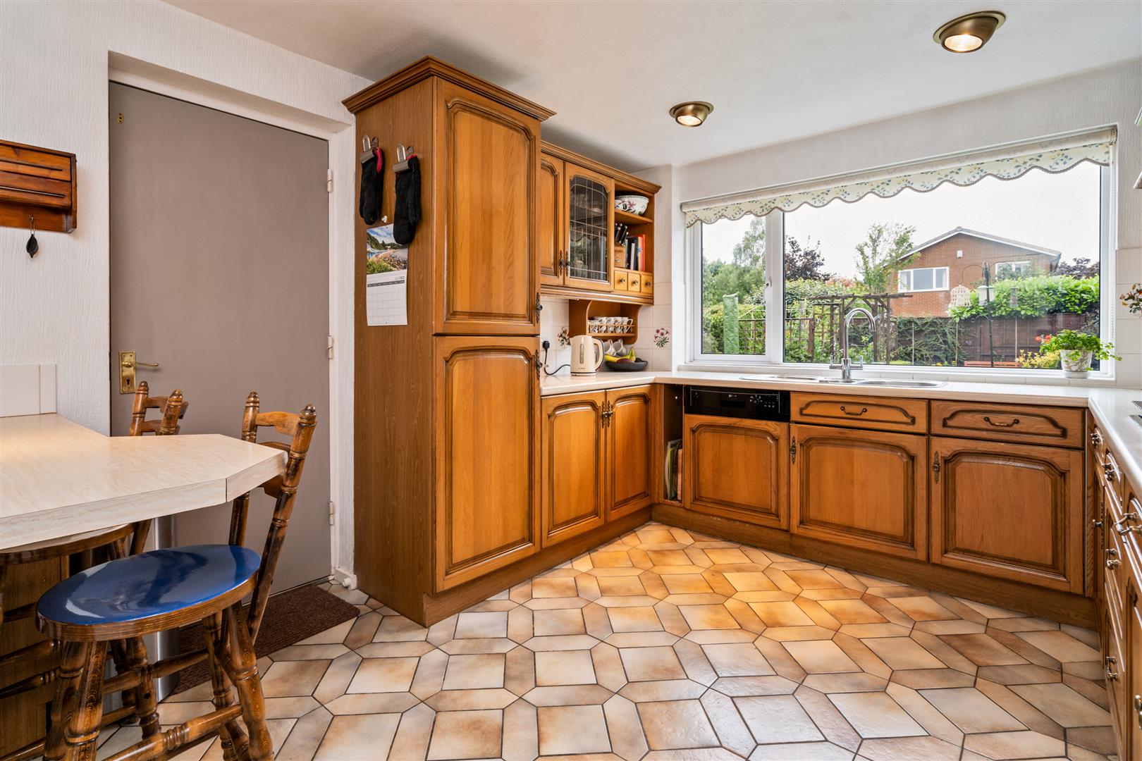 4 bed detached house for sale in Gainsborough Crescent, Knowle  - Property Image 6
