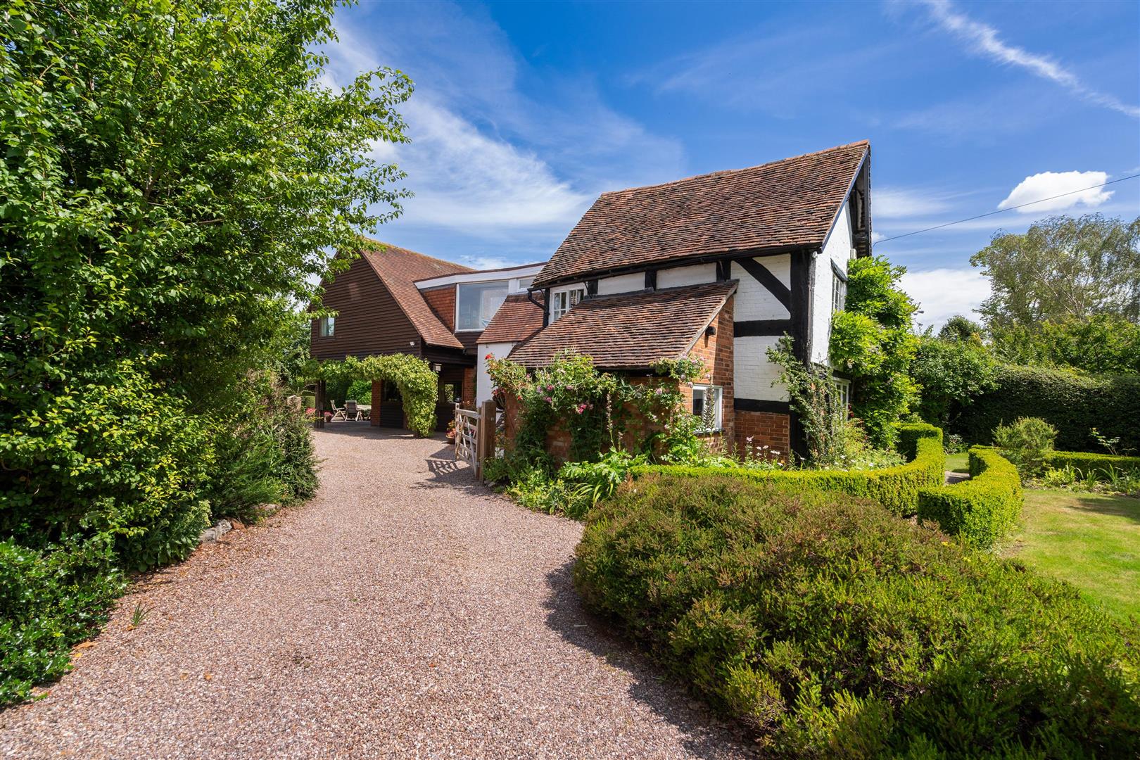 5-bed-detached-house-for-sale-in-kenilworth-road-knowle-b93-ref-543744