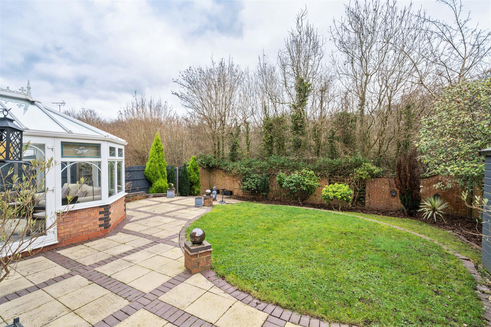 4 bed detached house for sale in Elmdon Coppice, Solihull  - Property Image 13