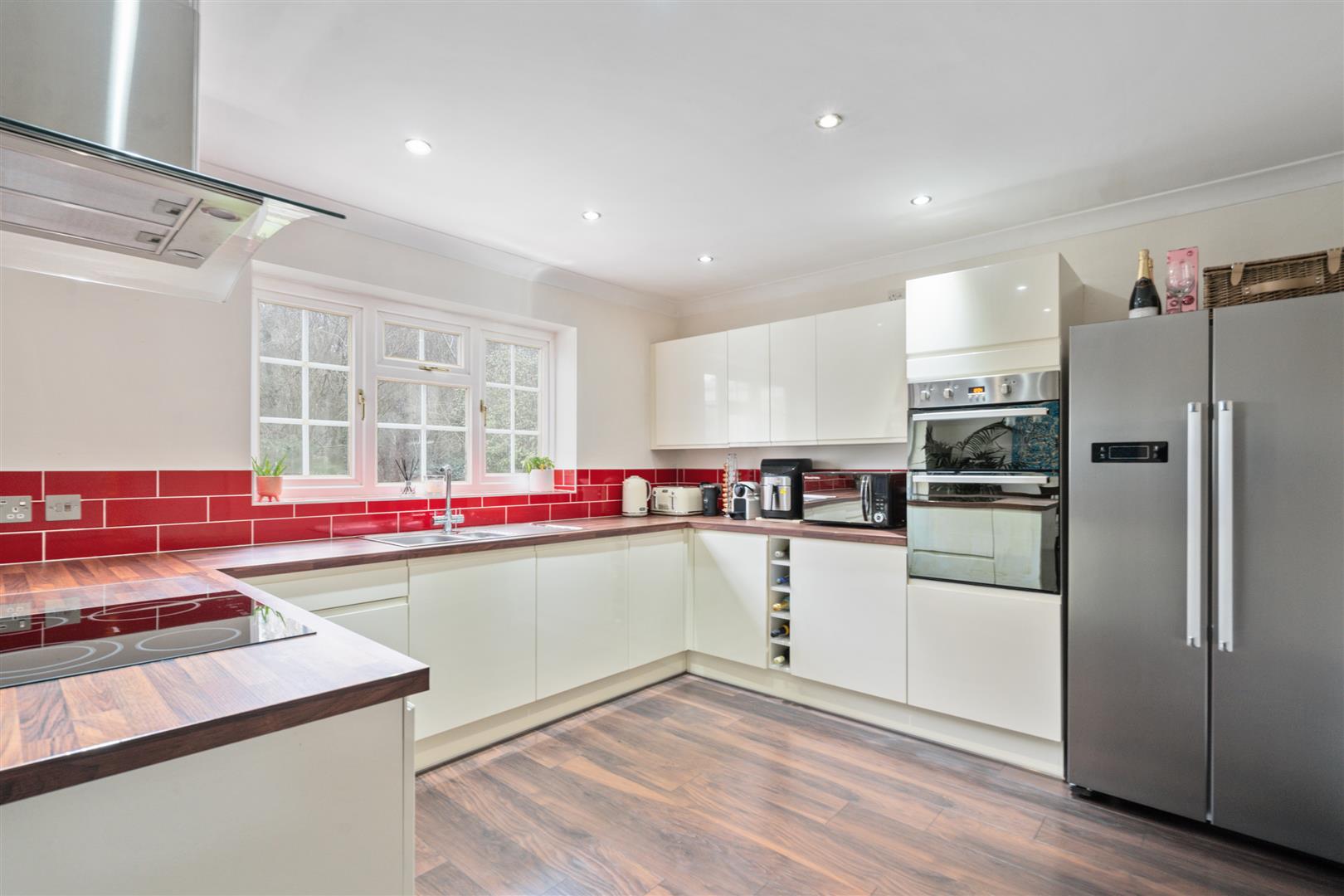 4 bed detached house for sale in Elmdon Coppice, Solihull  - Property Image 3