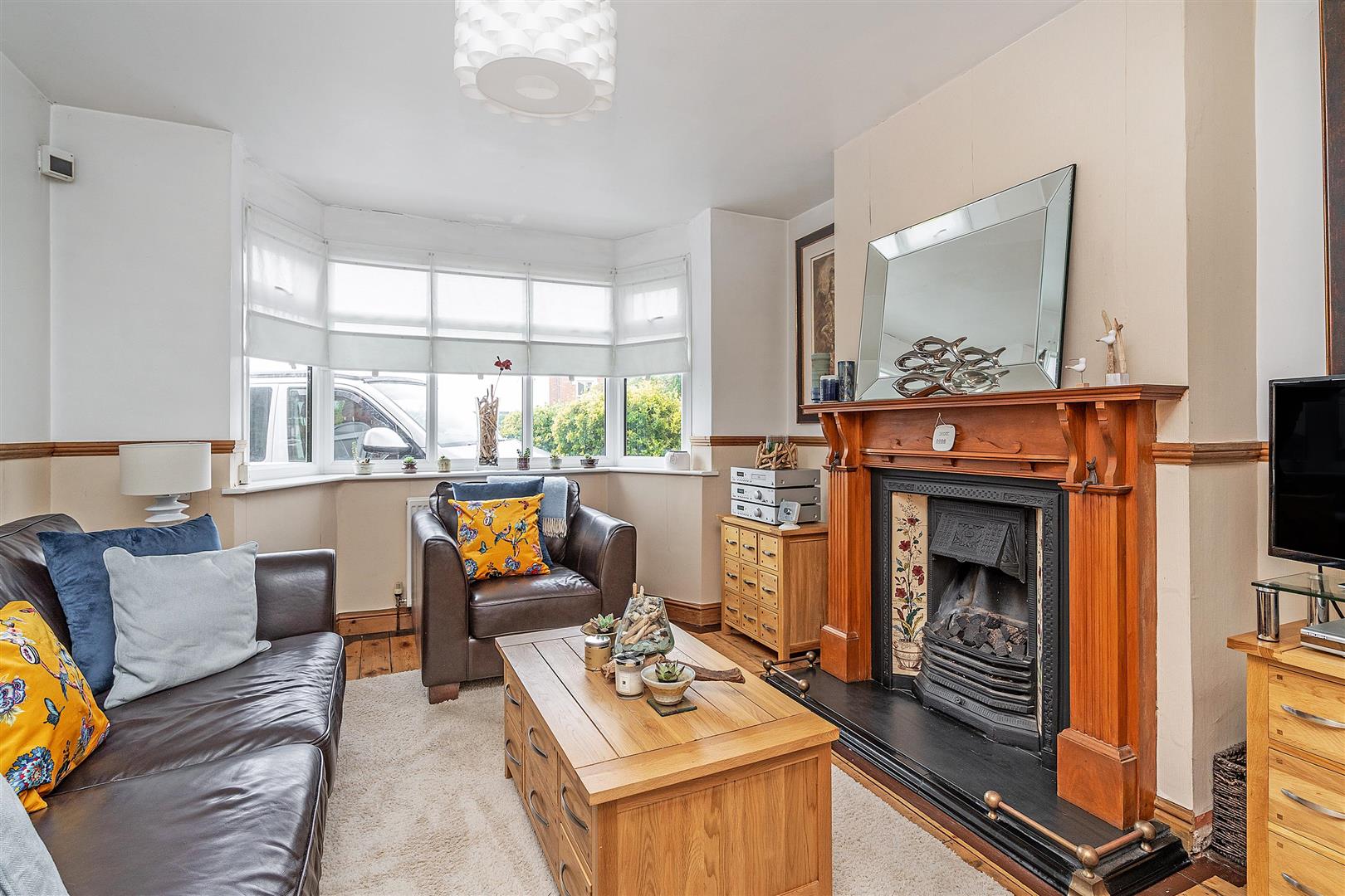 3 bed semi-detached house for sale in Richmond Road, Solihull  - Property Image 2