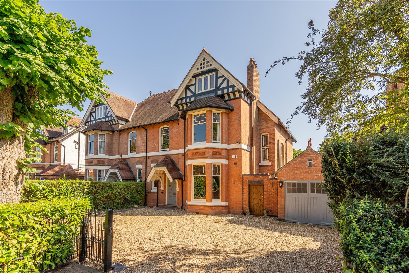 5 bed semi-detached house for sale in St. Bernards Road, Solihull  - Property Image 2