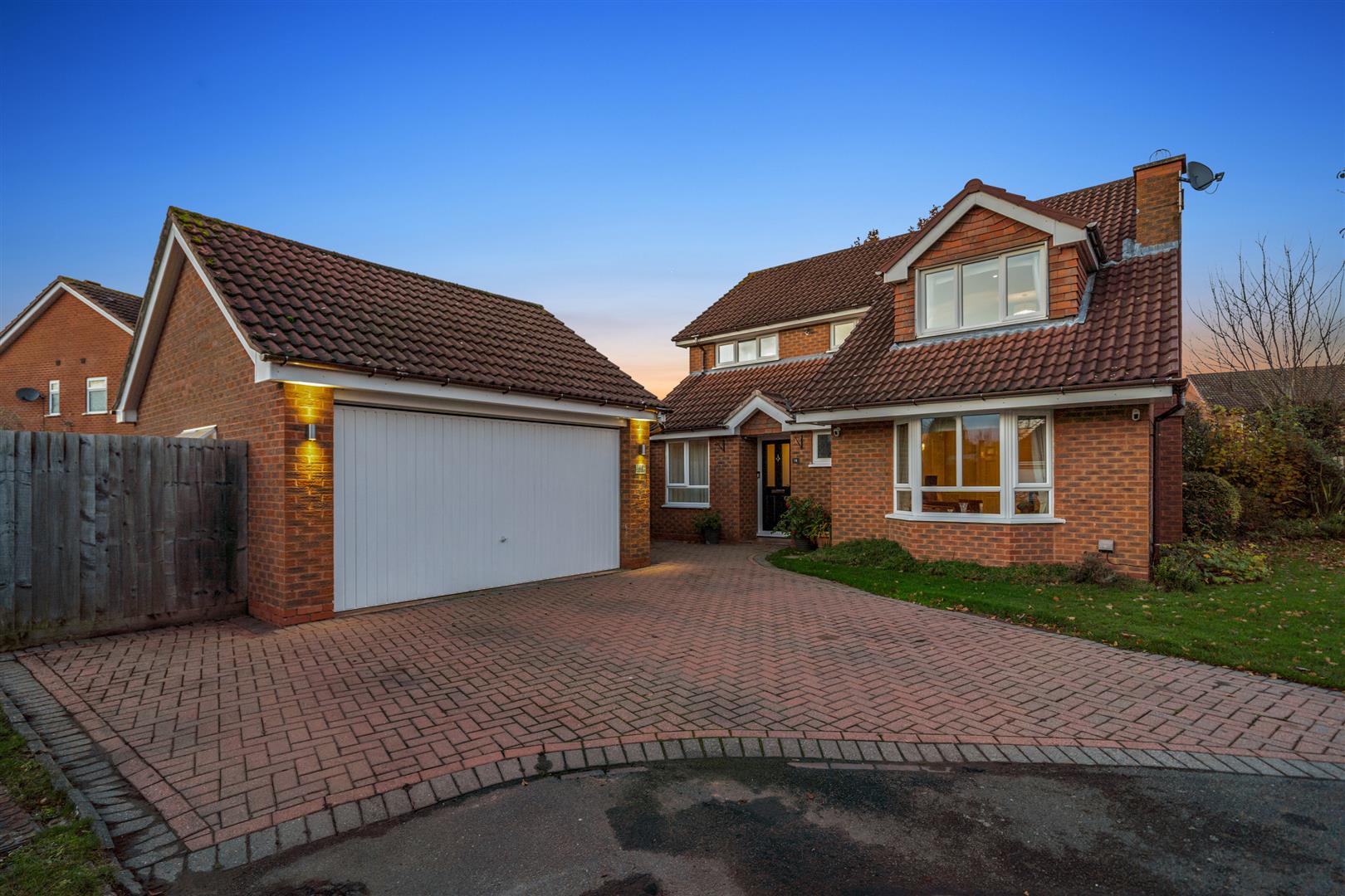 5 bed detached house for sale in Oldington Grove, Solihull  - Property Image 1
