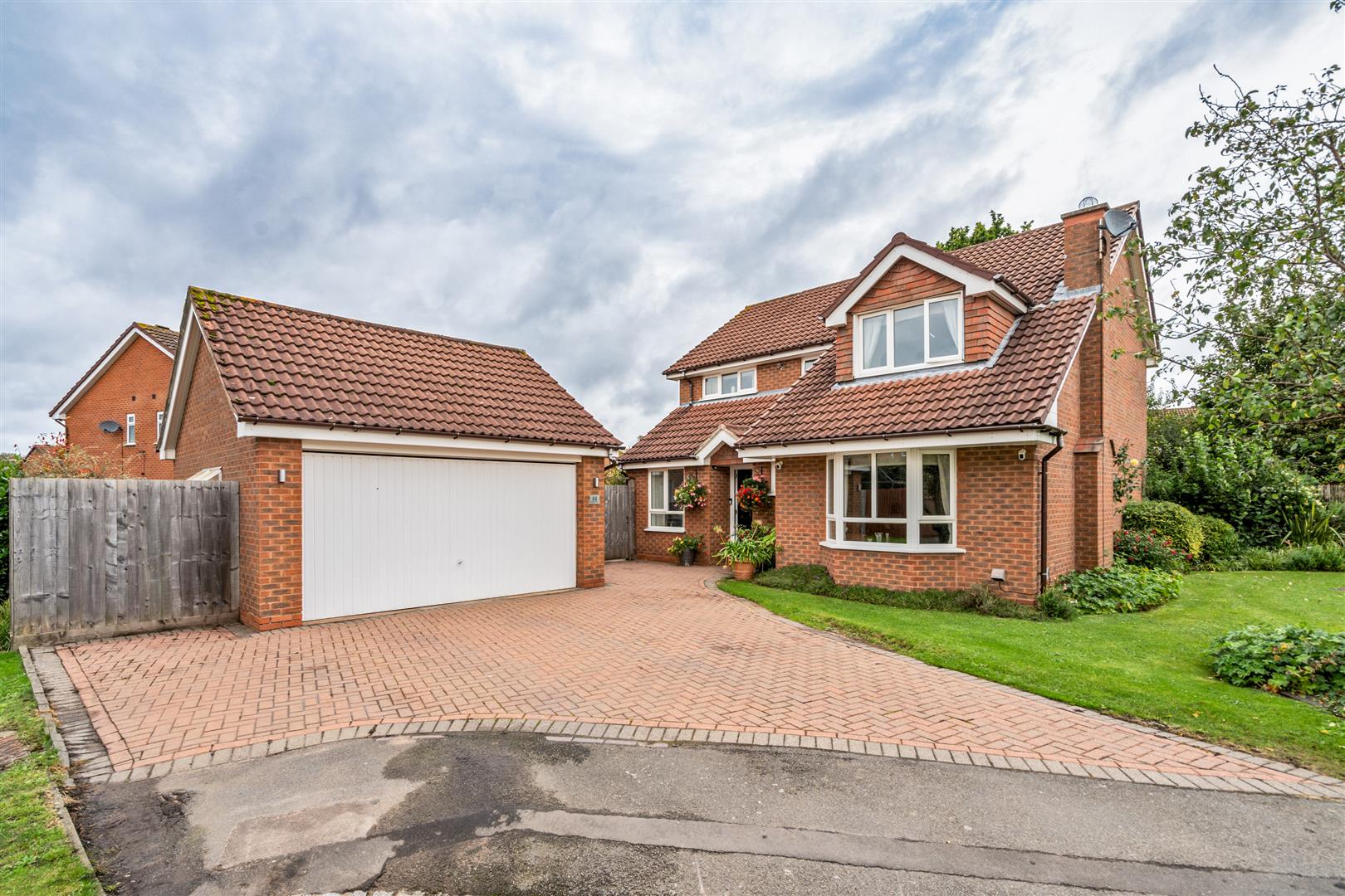 5 bed detached house for sale in Oldington Grove, Solihull  - Property Image 19