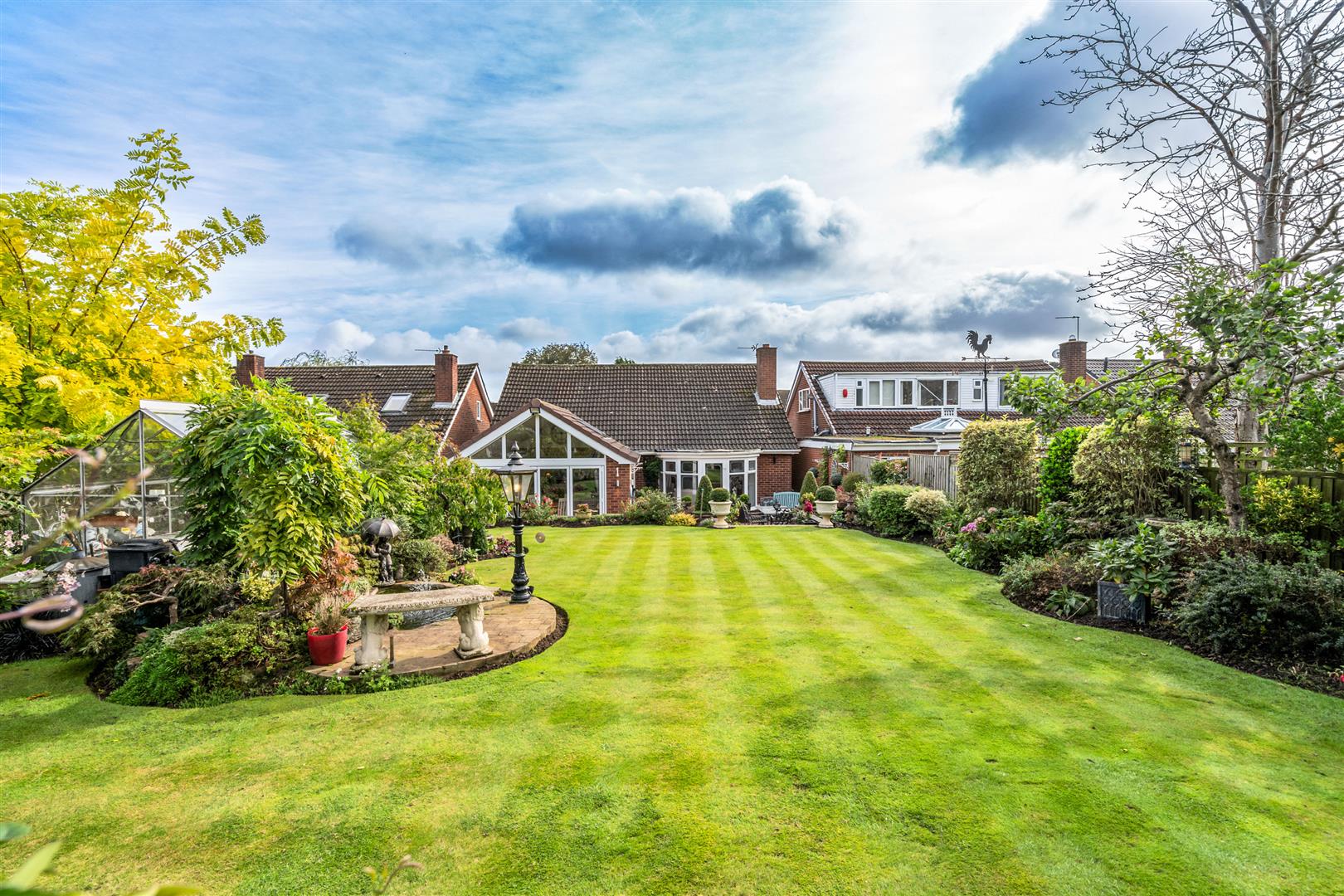 3 bed detached bungalow for sale in Monastery Drive, Solihull  - Property Image 10