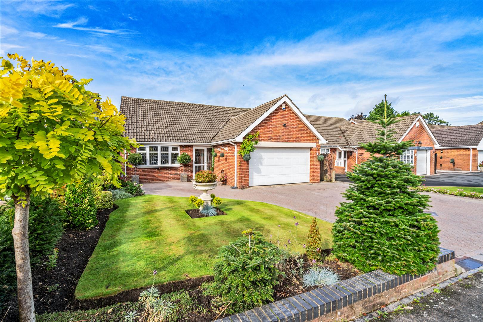 3 bed detached bungalow for sale in Monastery Drive, Solihull  - Property Image 12