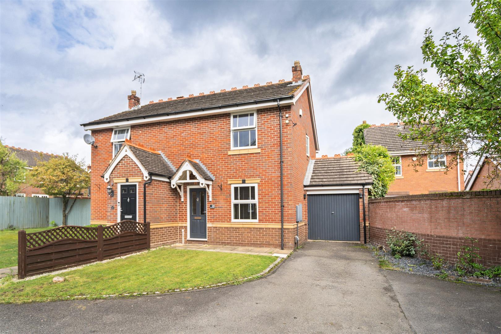 3 bed semi-detached house for sale in Pebworth Avenue, Solihull  - Property Image 1