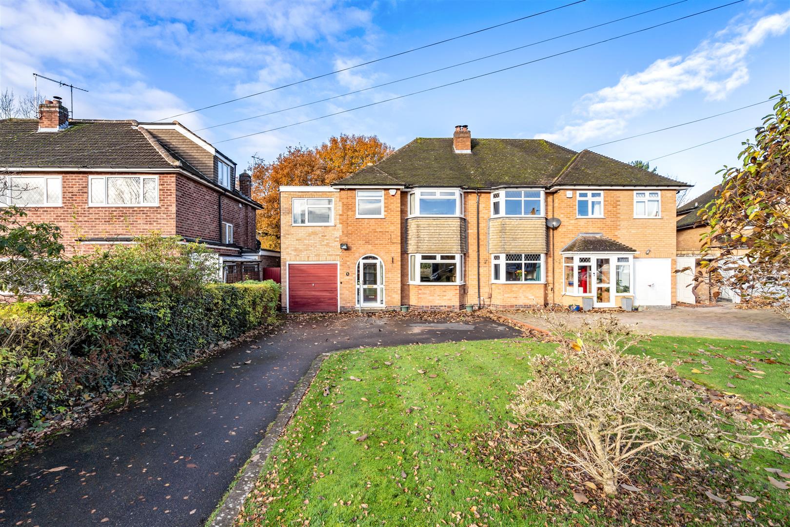 4 bed semi-detached house for sale in Ufton Close, Solihull  - Property Image 1