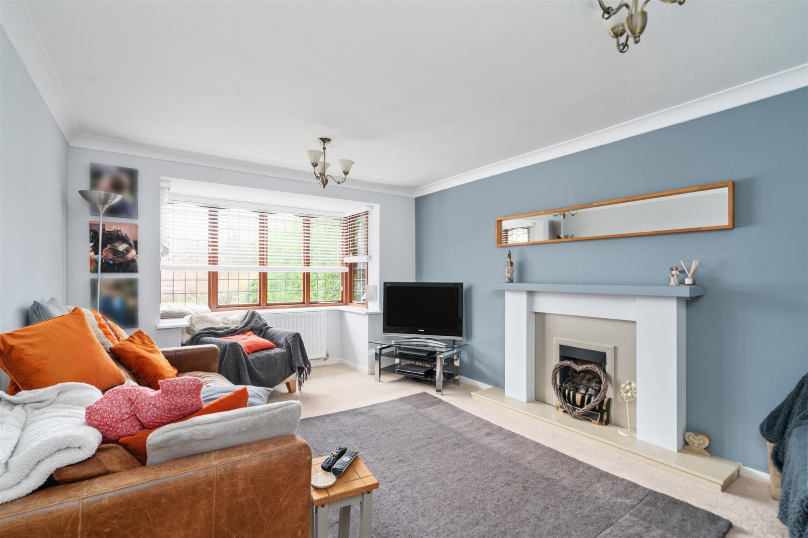 3 bed detached house for sale in Oakslade Drive, Solihull  - Property Image 3
